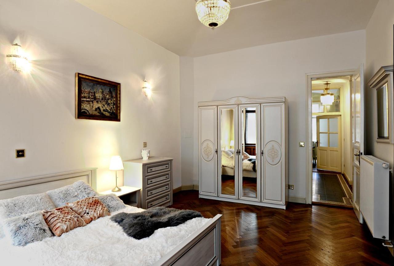 Magnificent King Suite Prague Exterior photo