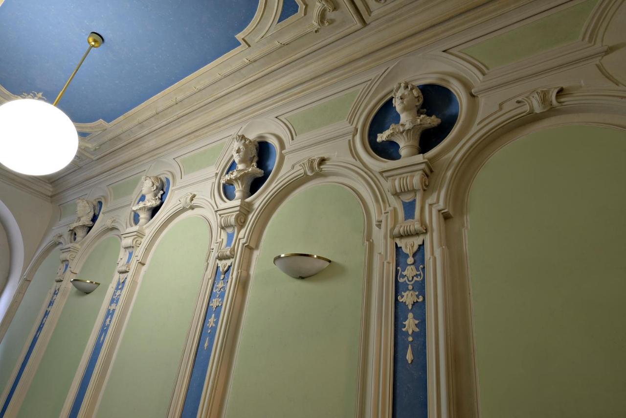 Magnificent King Suite Prague Exterior photo
