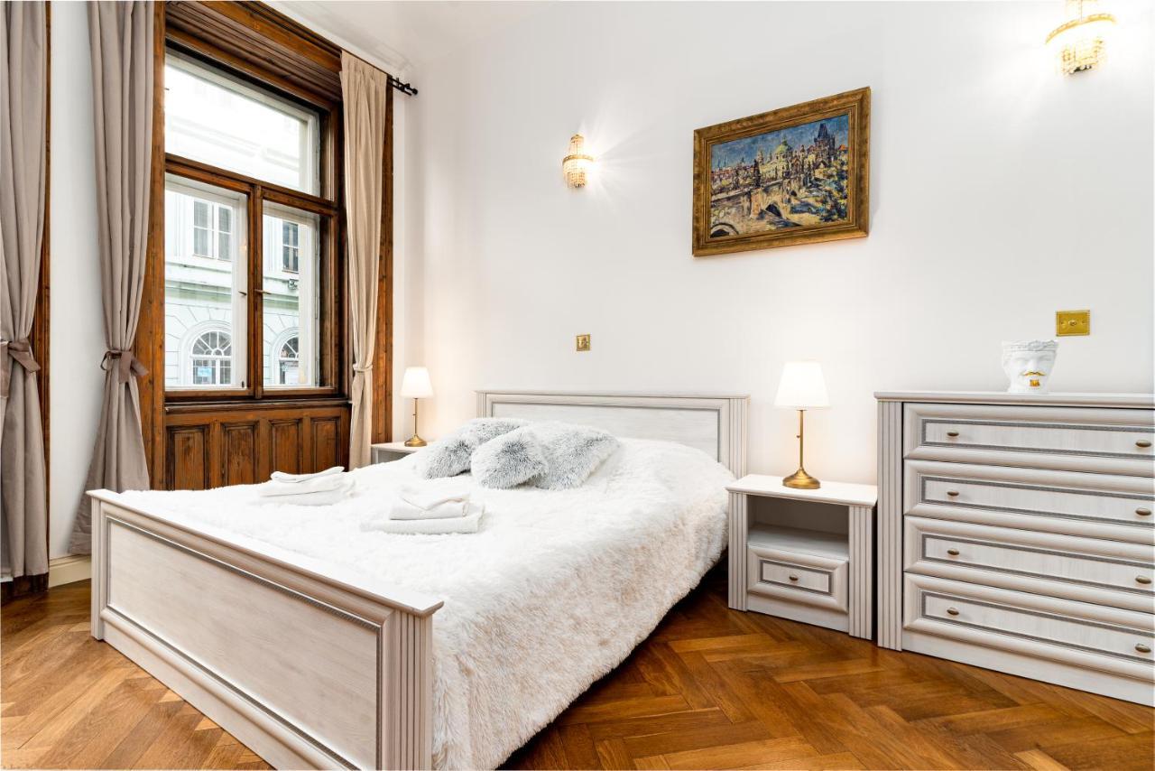 Magnificent King Suite Prague Exterior photo