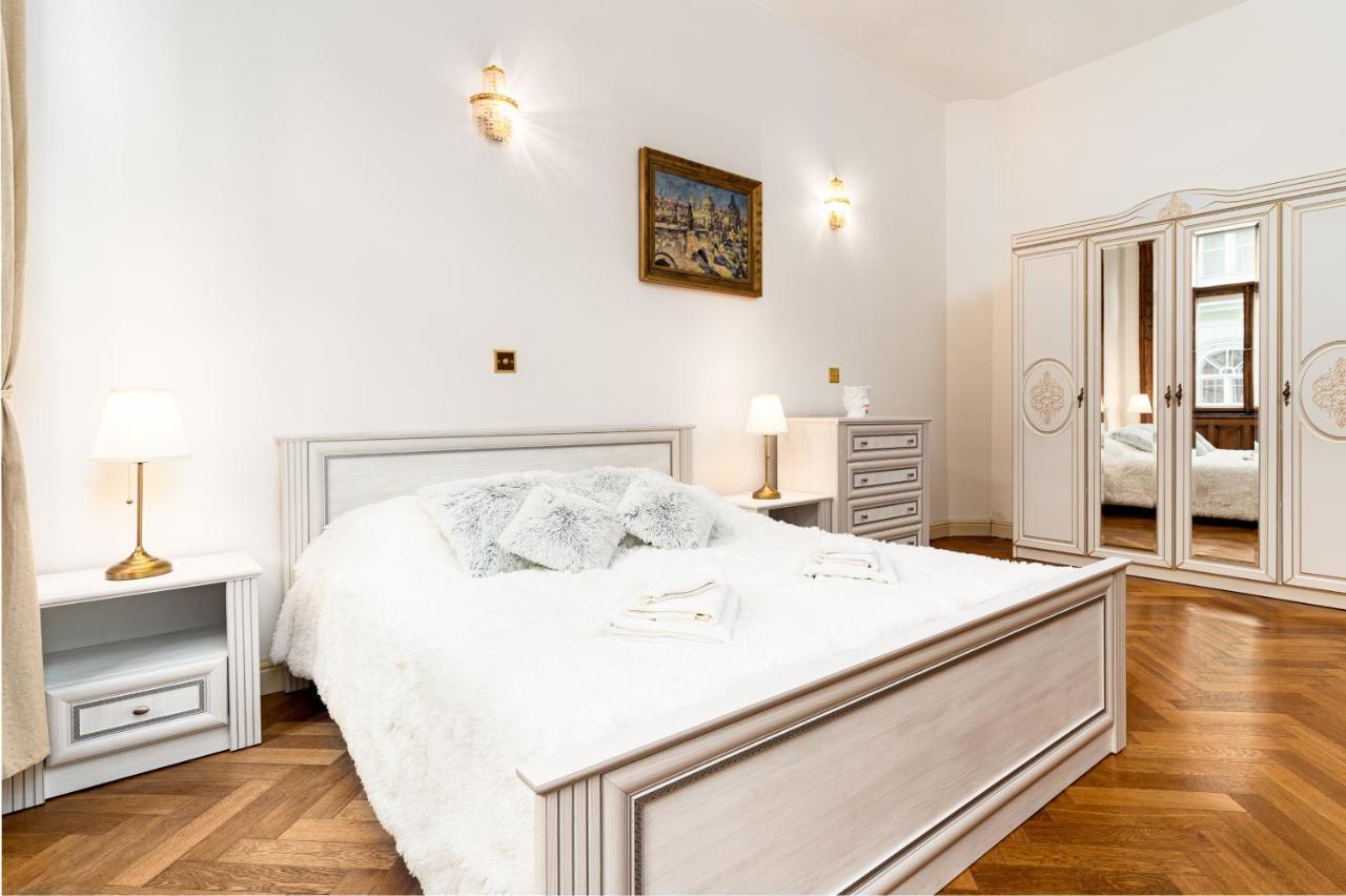 Magnificent King Suite Prague Exterior photo